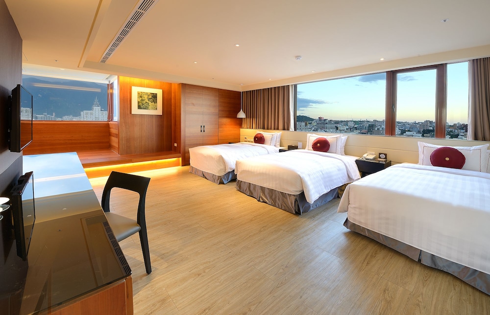 Shiny Ocean Hotel 10/52
