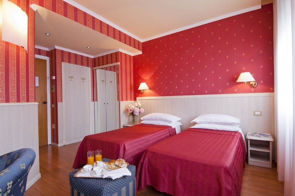 Hotel Garda 9/30