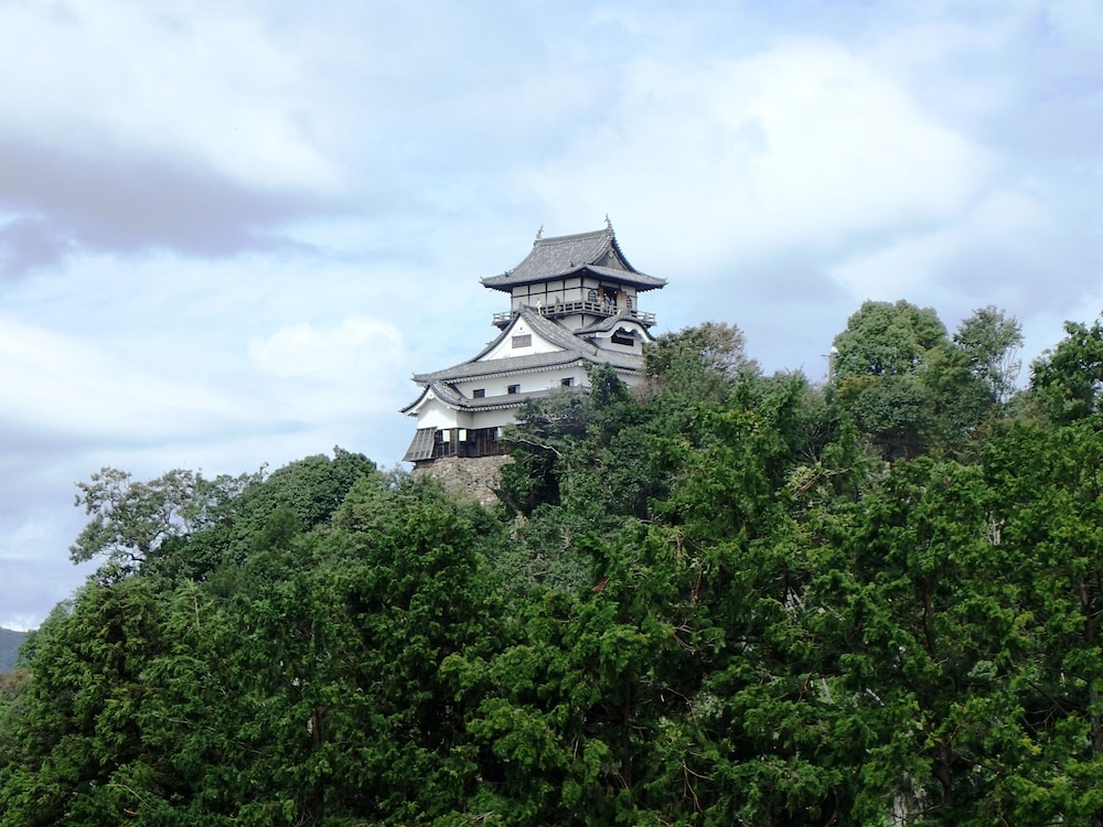 Castle Inn Komaki 48/50