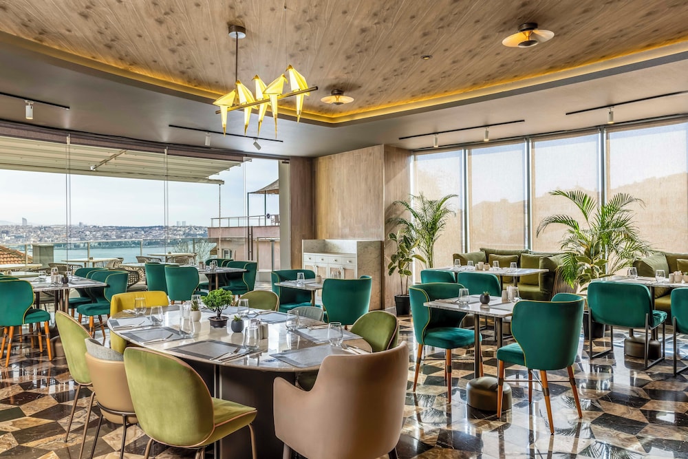 Opera Hotel Bosphorus 53/67