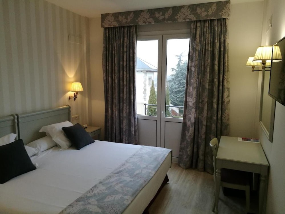 HOTEL PAX TORRELODONES 19/59