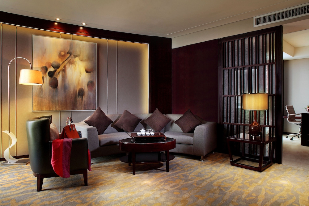 Crowne Plaza Taizhou 48/75