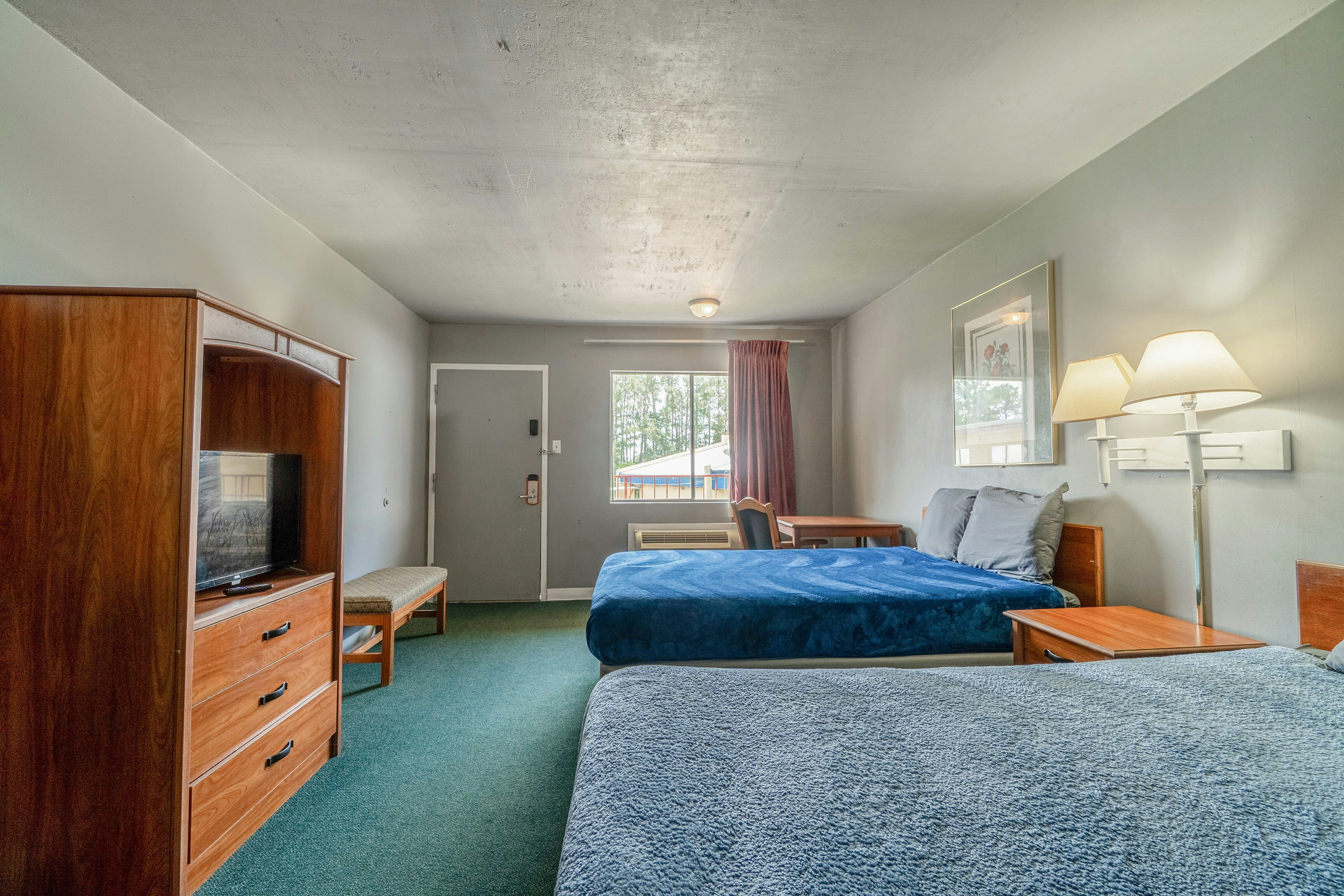 2 Full Beds Non-Smoking, Economy Inn Livingston By OYO TX US 59 5/8