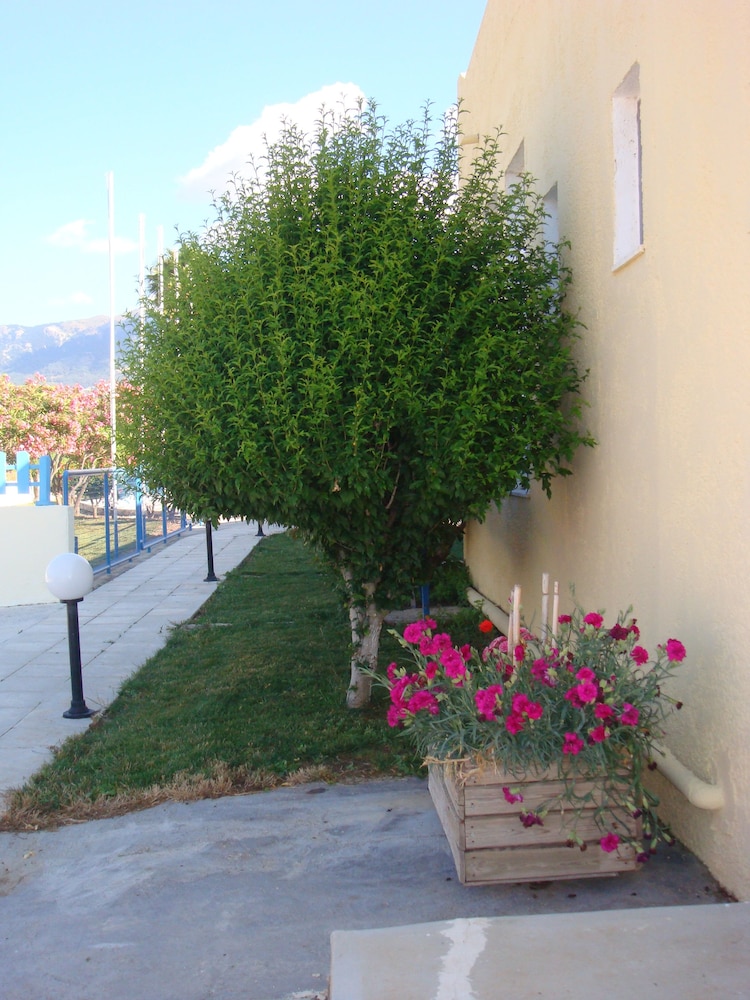 Oasis Tigaki 56/59