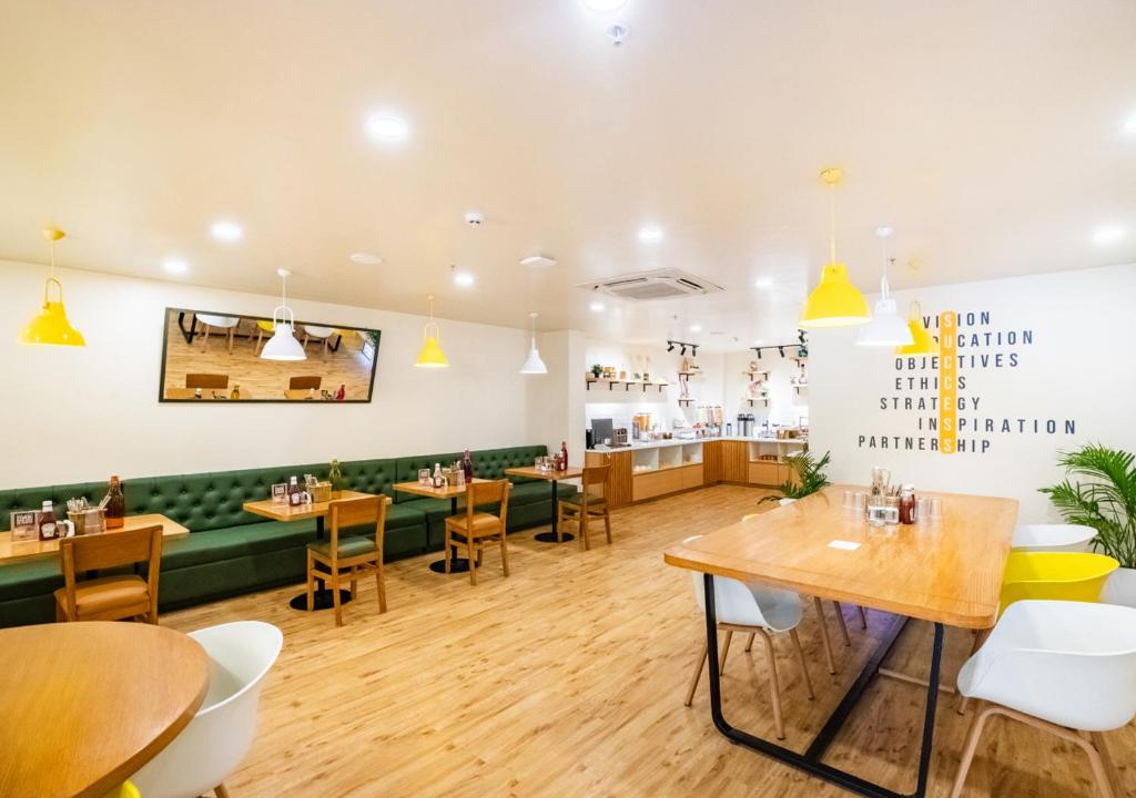 Bloom Hotel - HSR Layout Sec 6 32/36