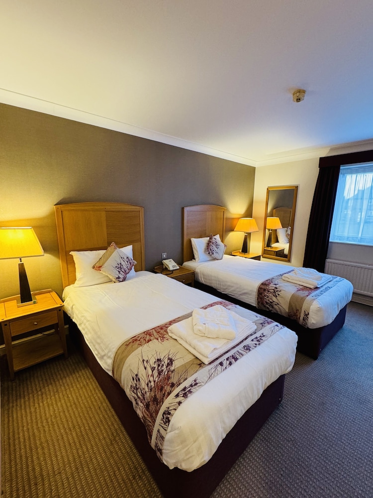 OYO Blaby Westfield Hotel 24/64