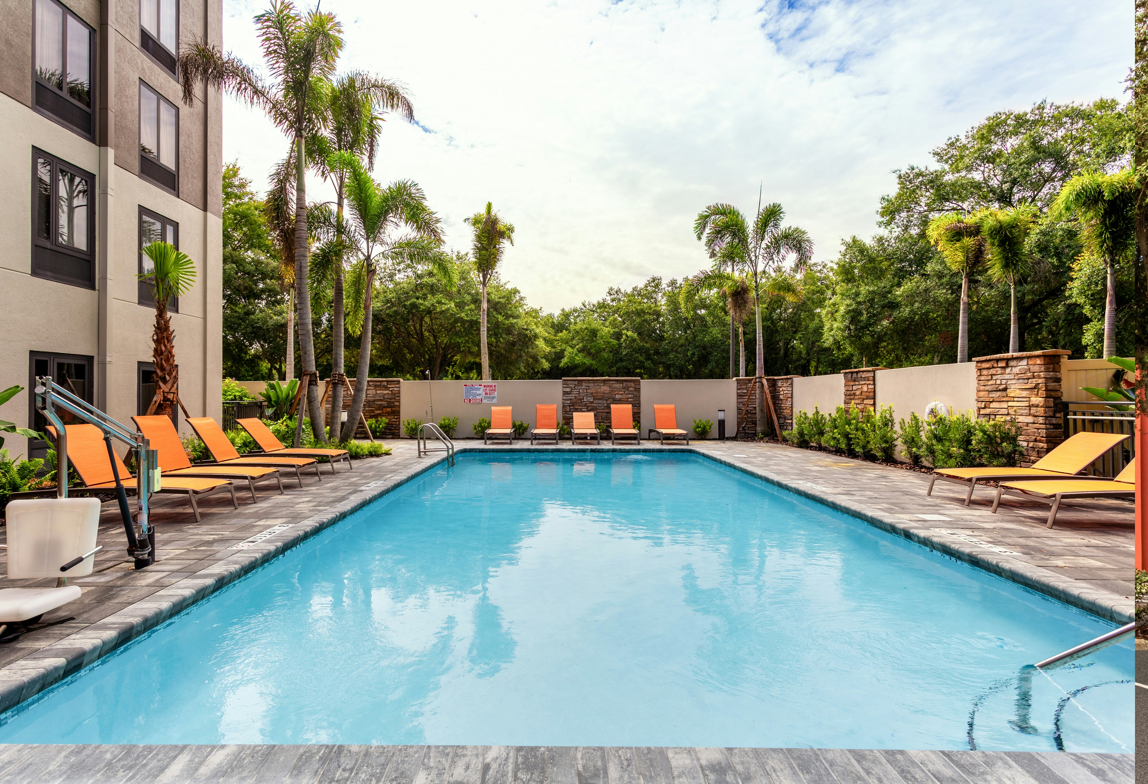 Holiday Inn Express Tampa-Brandon 52/52