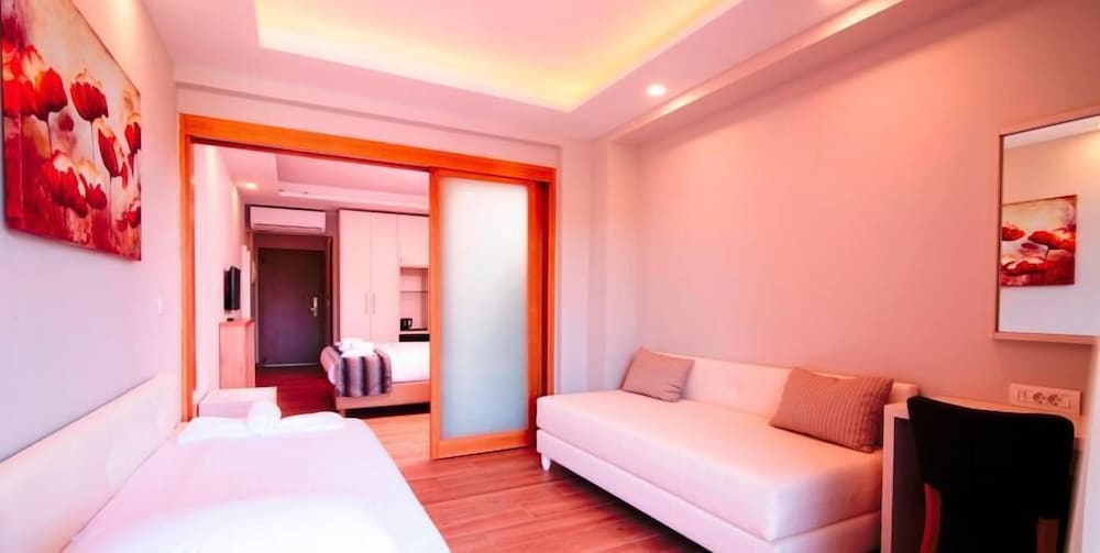 Poseidon Hotel Sea Resort 13/47