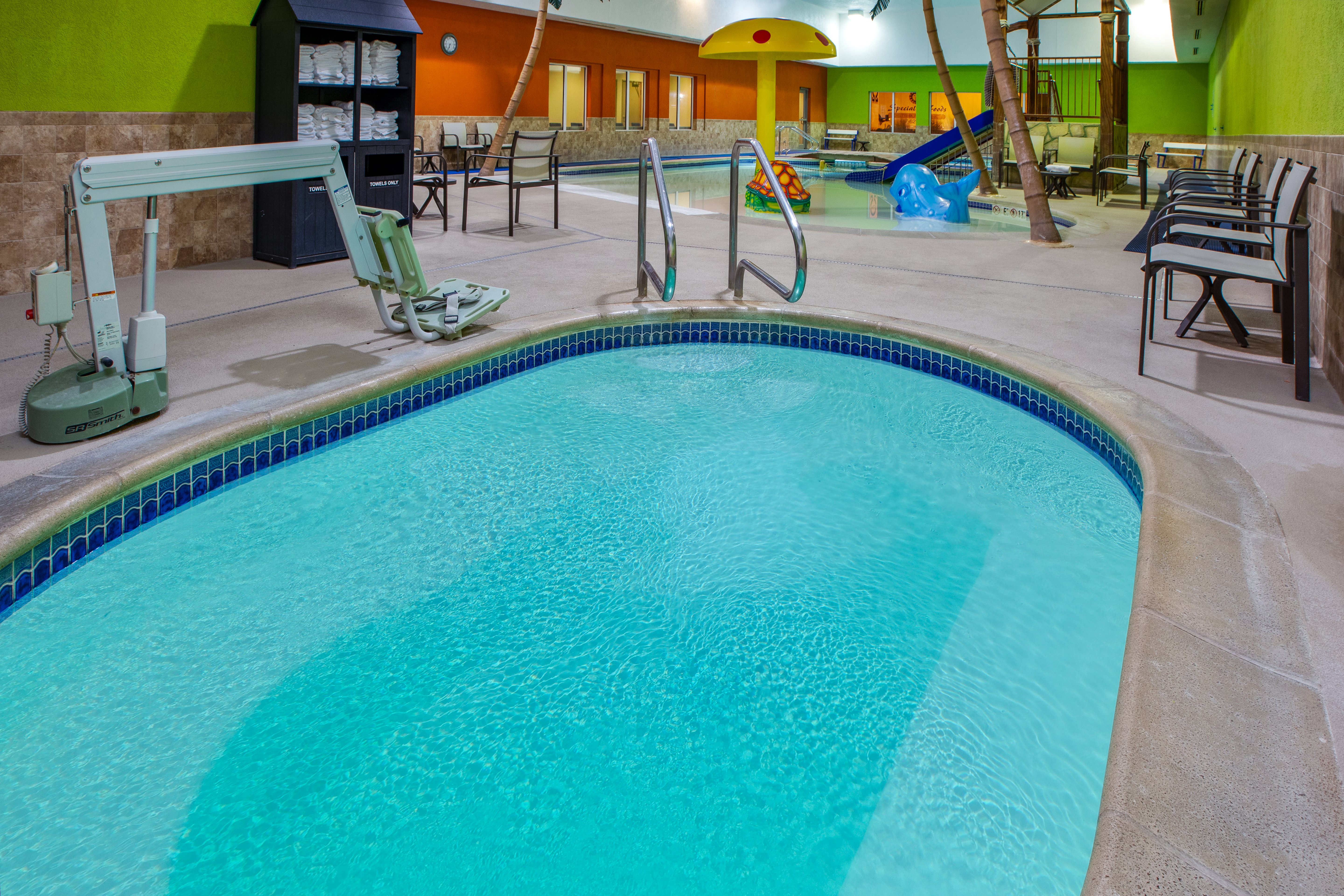 Holiday Inn Express Fremont 17/42