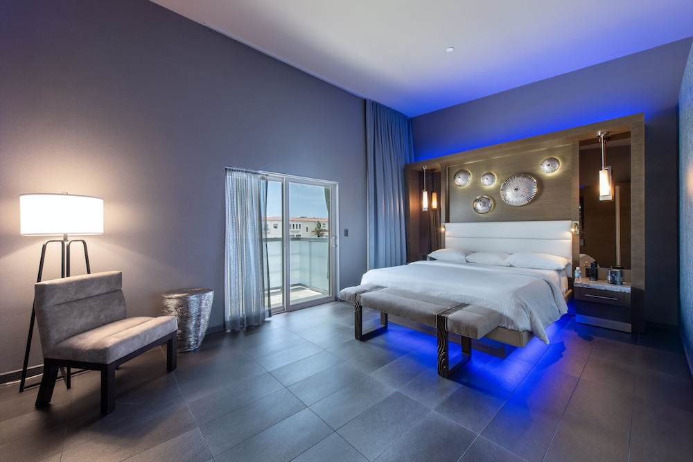 Shade Hotel Manhattan Beach 14/50