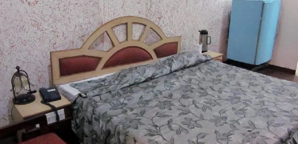 HOTEL SAURAB 4/5