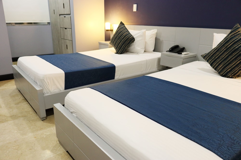 HOTEL LLERAS 10 19/63