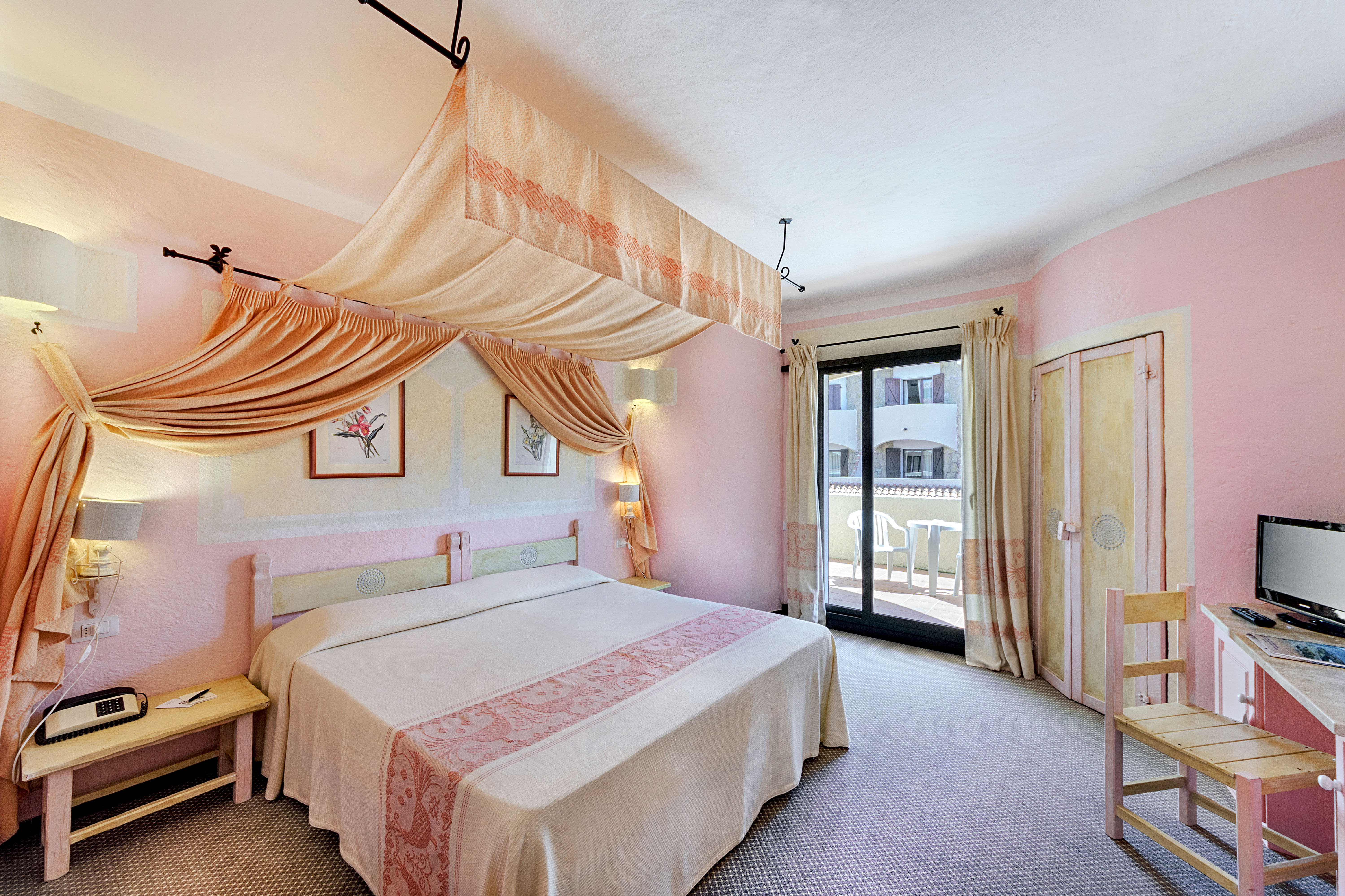 Room, Double Bed, Side Sea View, Balcony