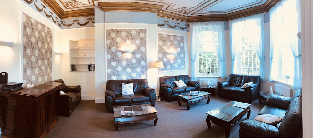Luccombe Manor Country House Hotel 69/96