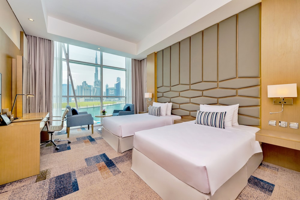 Canal Central Hotel Business Bay 16/46
