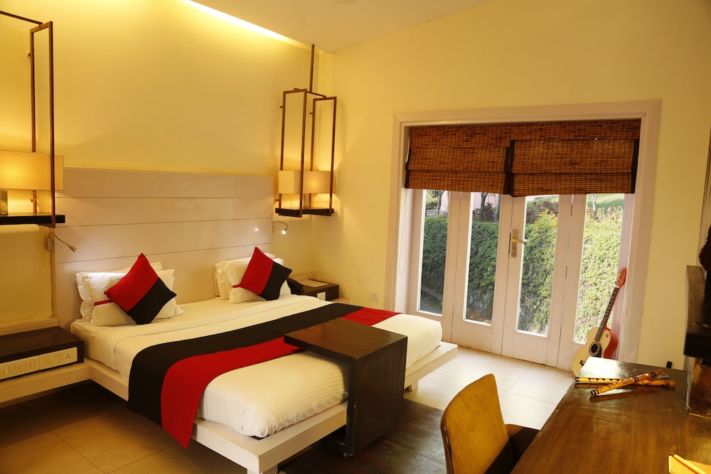The Solluna Resort Corbett 14/69