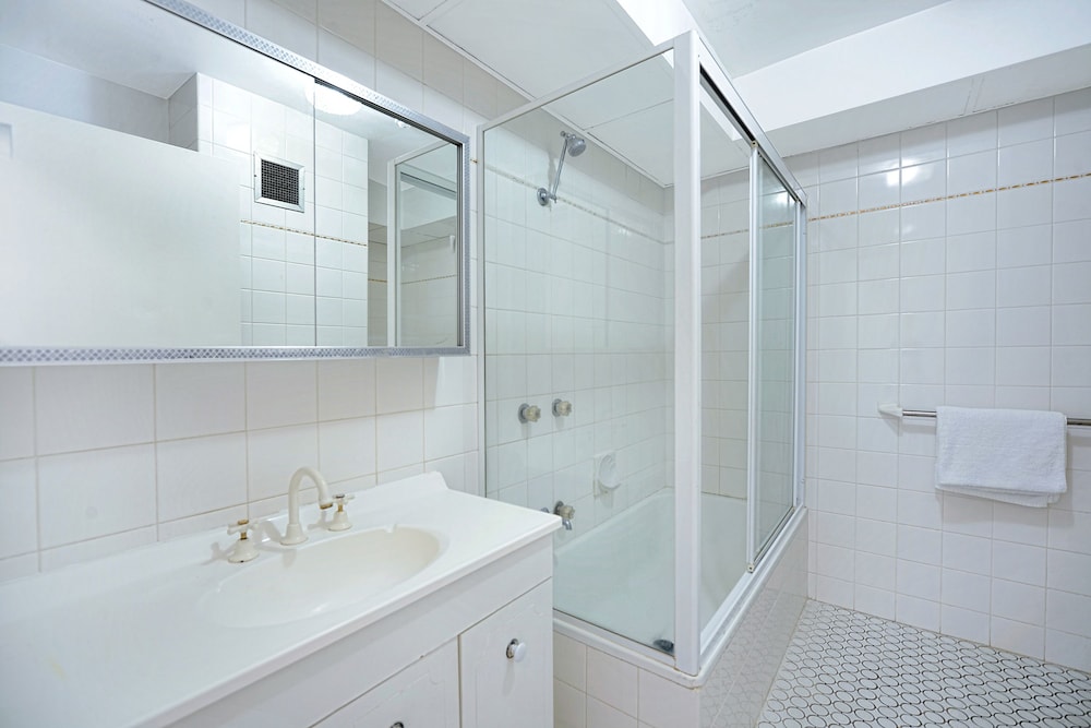 Condor Ocean View Apartments 66/74