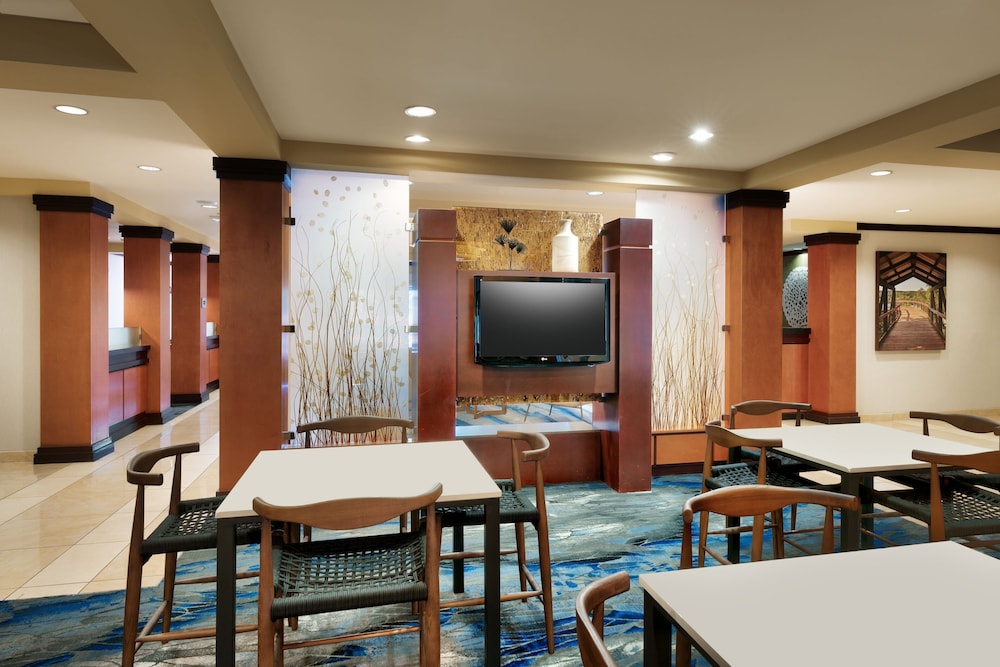 Fairfield Inn Suites Tallahassee Central 17/35