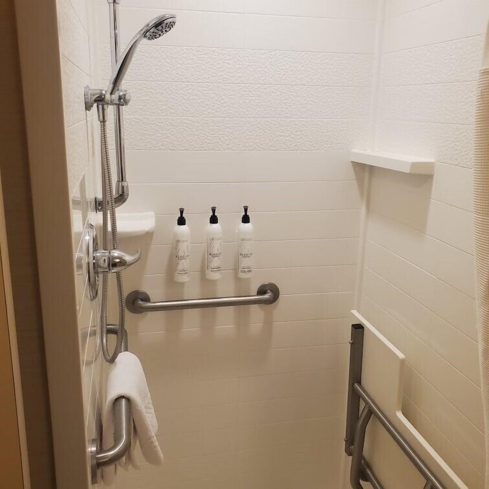Fairfield Inn & Suites Elmira Corning 44/44