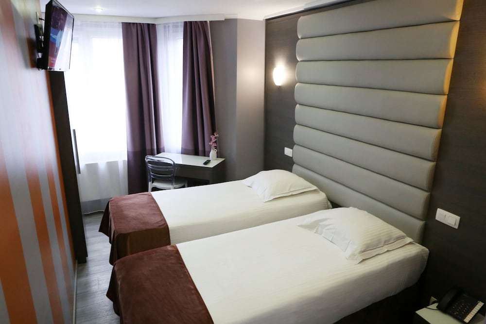 Hotel Phenix 30/74
