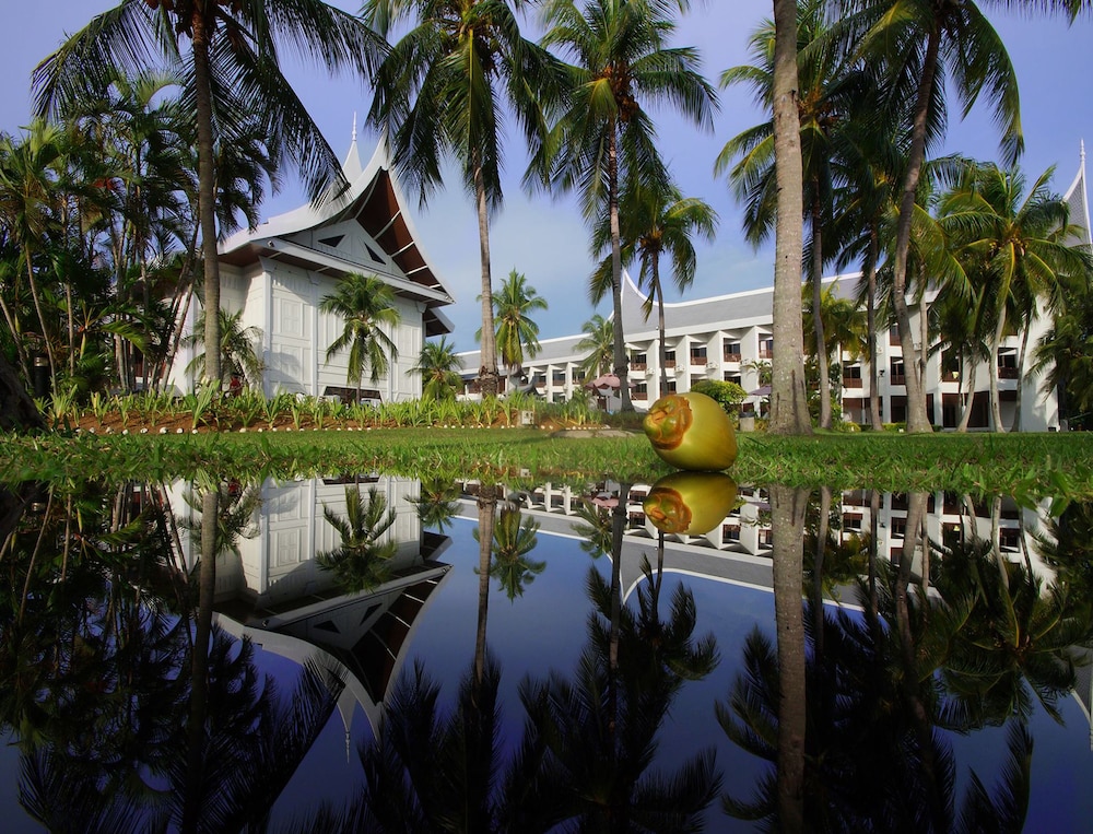 THE GRAND BEACH RESORT PORT DICKSON 47/49