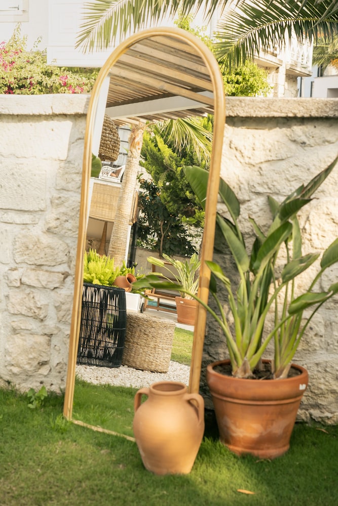 Agustos Hotel Alacati 46/50