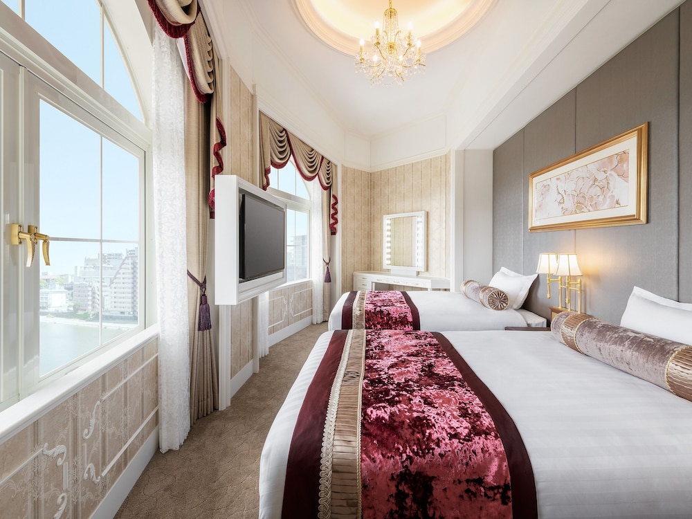 Takarazuka Hotel 18/49