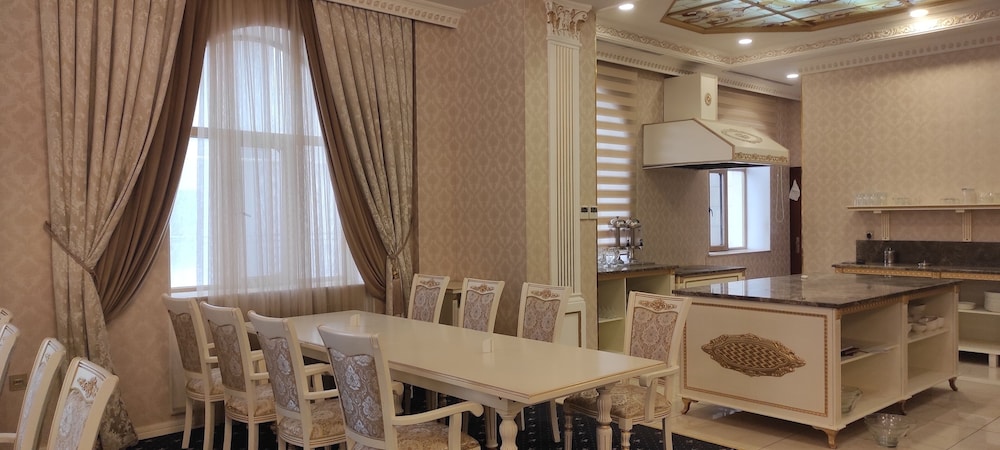 Premier Palace Baku 38/49