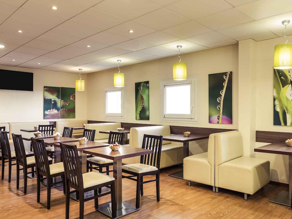 ibis Epinay sur seine Gennevilliers 67/72