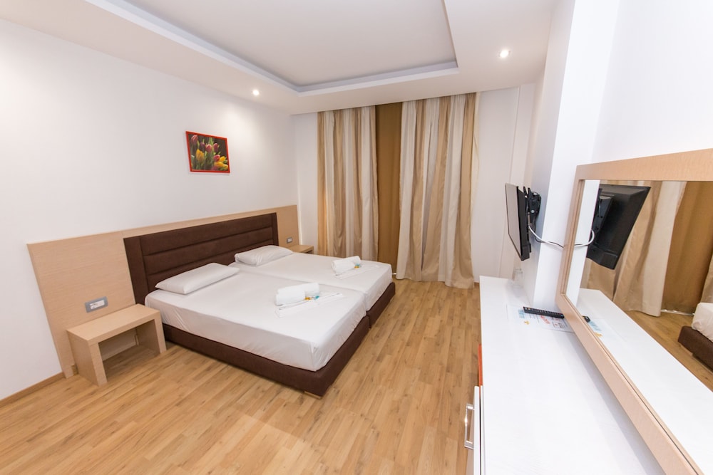 Hotel Saranda Palace 37/70