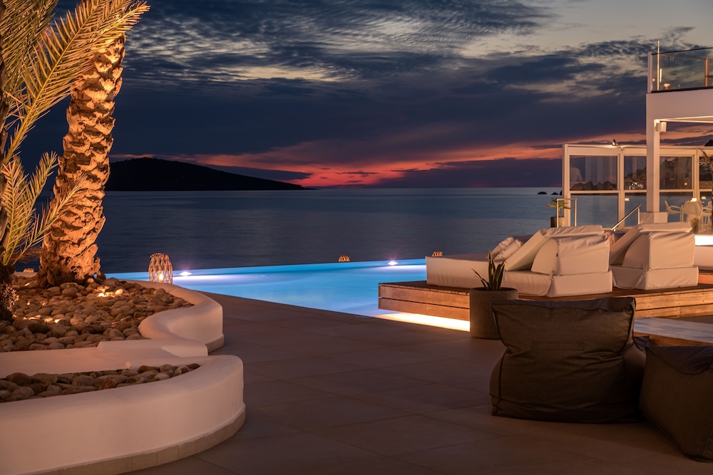 Kantouni Beach Hotel 46/49
