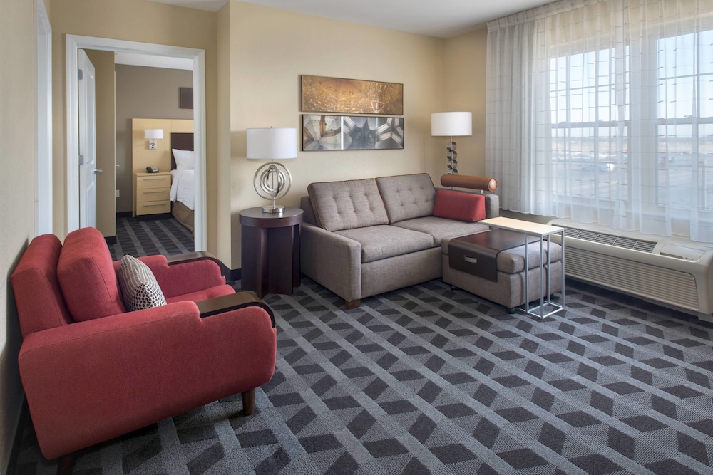 TownePlace Suites Republic Airport Long Island/Farmingdale 26/37