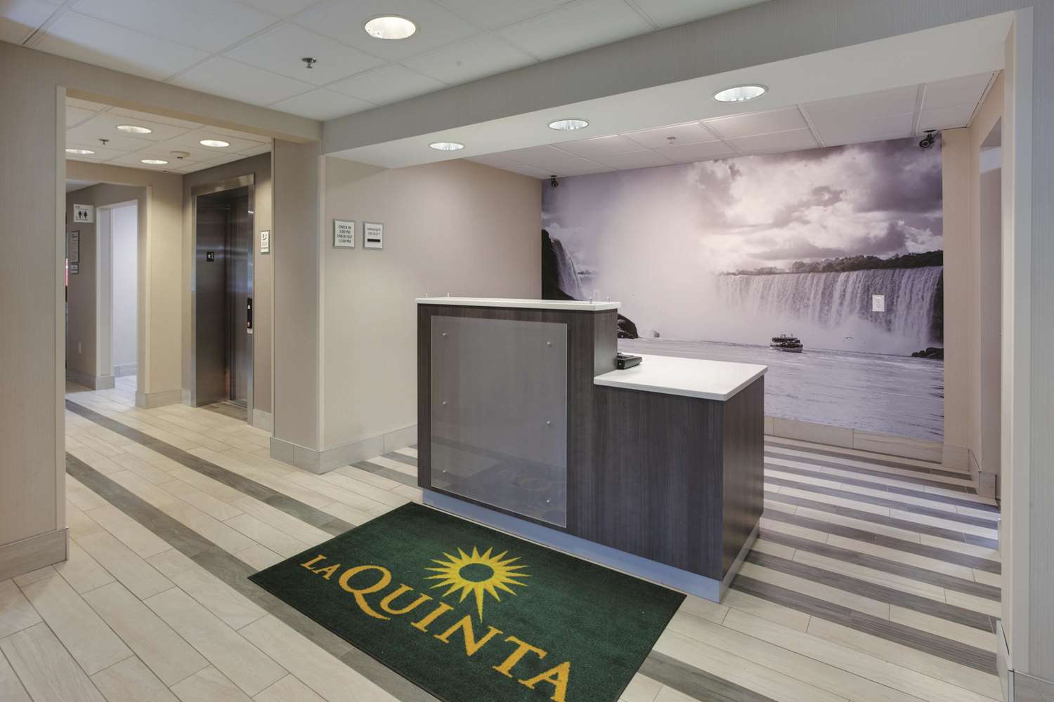 La Quinta Inn & Suites by Wyndham Batavia 4/41