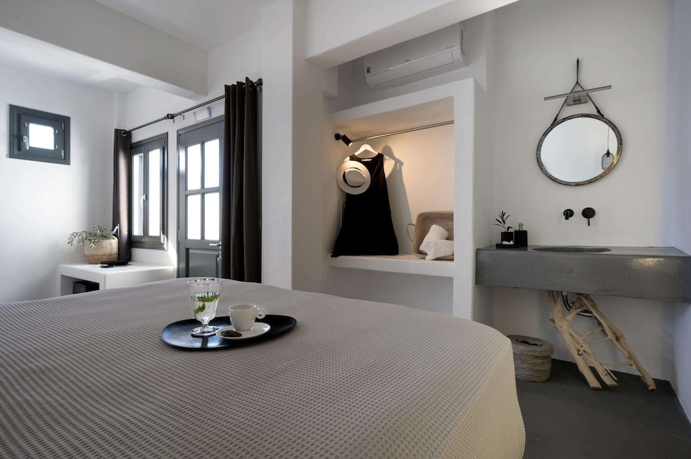 Santolia Art Suites Santorini 41/56