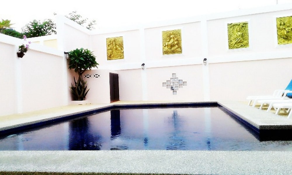 Majestic Villas Phuket 24/50