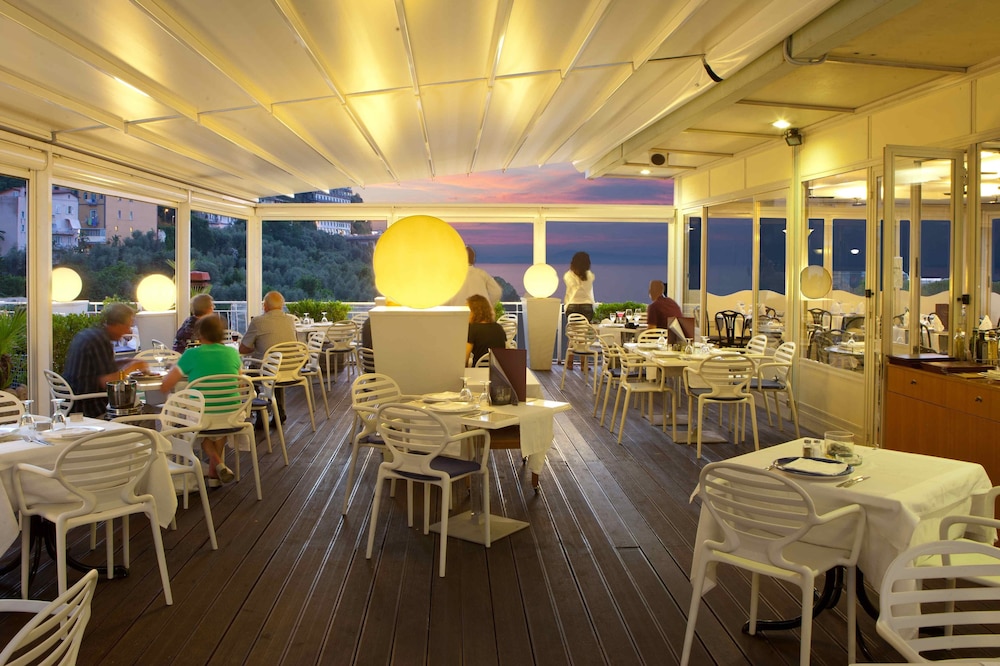 Hotel Rivage Sorrento 68/79
