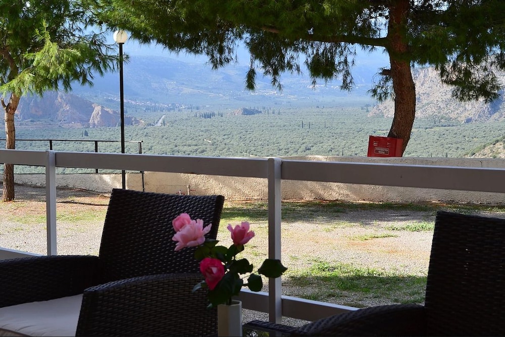 Chrissa Camping Rooms & Bungalows 31/33