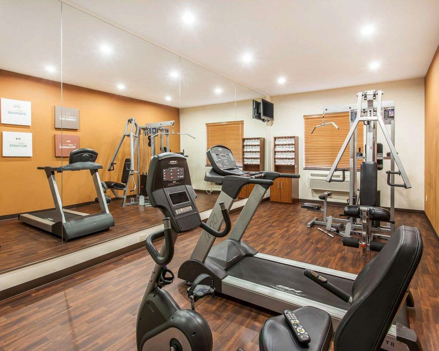Comfort Suites Wenatchee Leavenworth 10/22