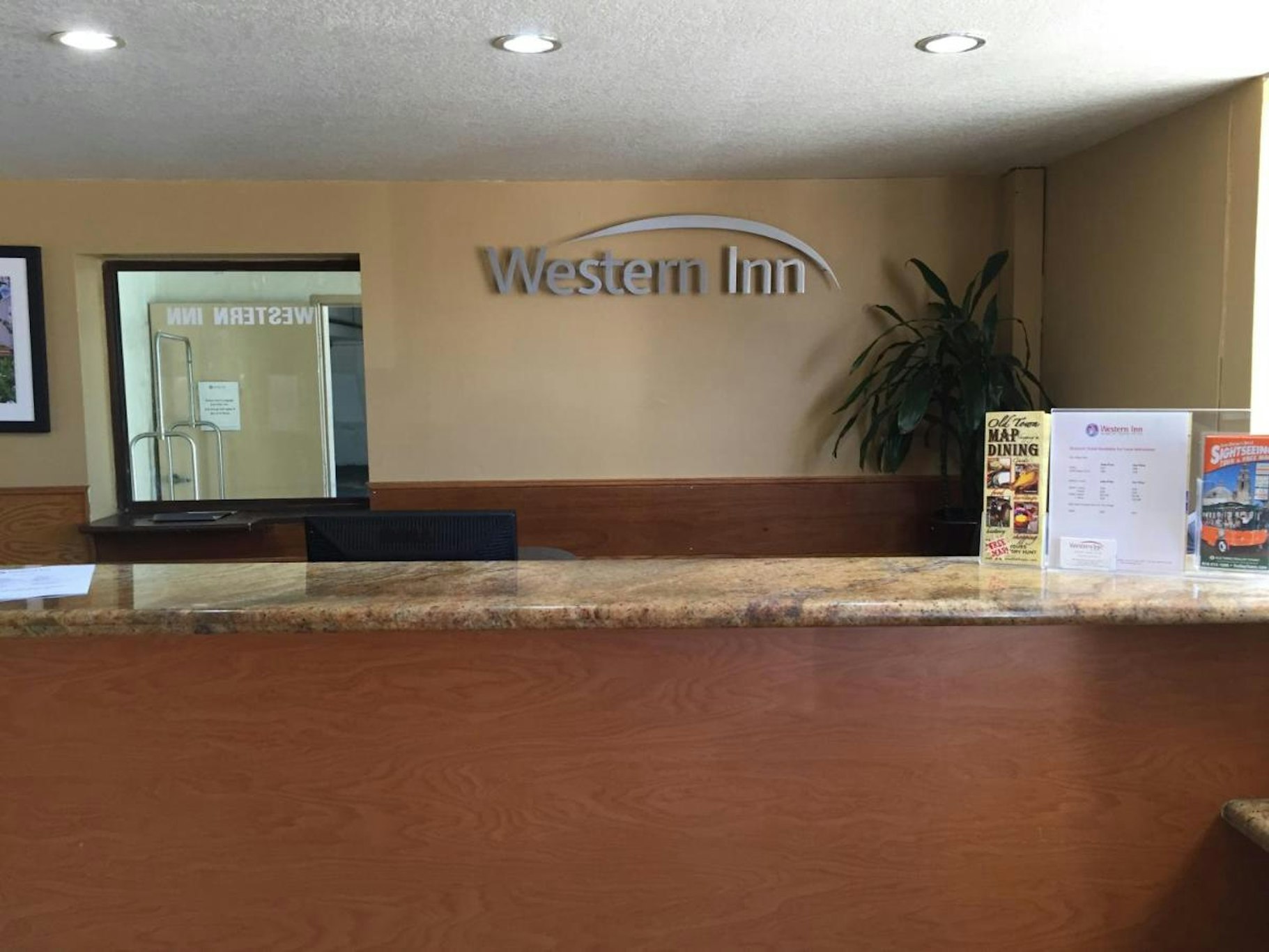 Old Town Western Inn & Suites 18/71