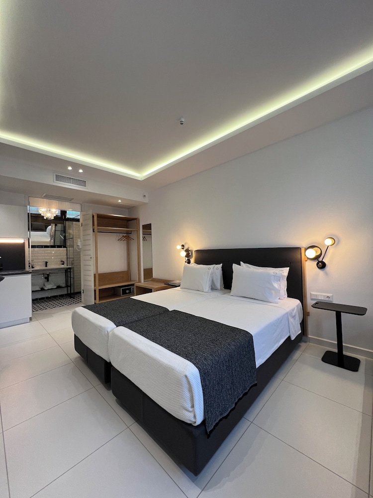 Semi Basement, Deluxe, Basement, Twin Beds، Melite Luxury Rooms & Apartments 8/10