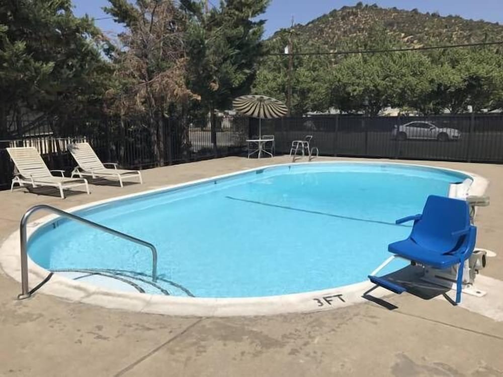 Klamath Motor Lodge 41/64