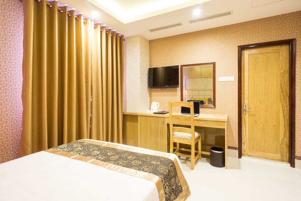 West Hotel 15/54