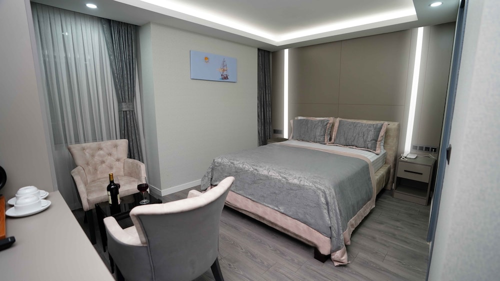 Cevheri S Hotel 19/53