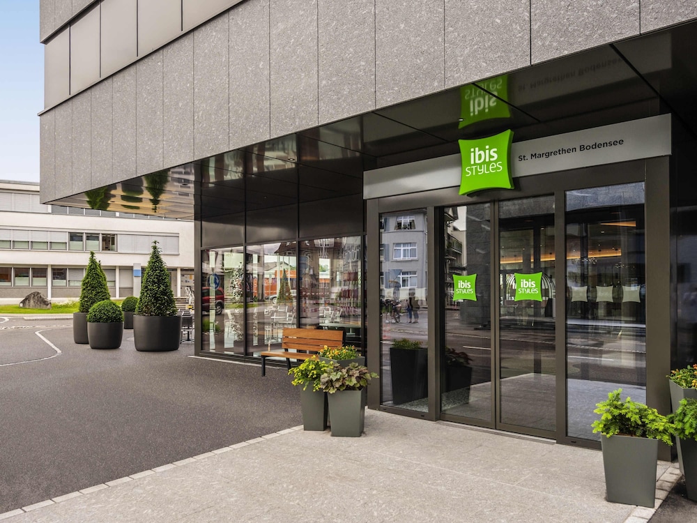 IBIS STYLES ST MARGRETHEN 25/26