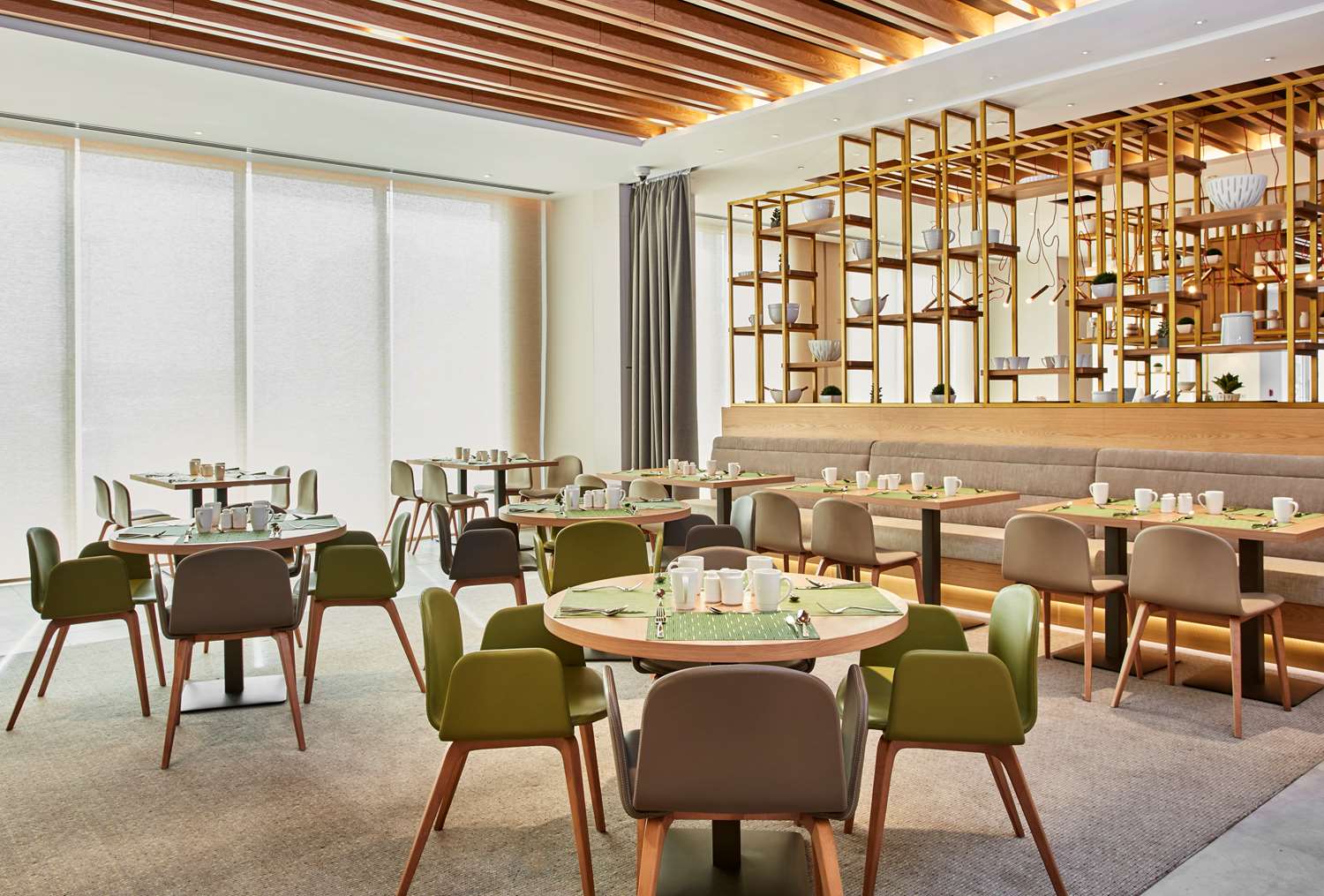 restaurant cafeteria