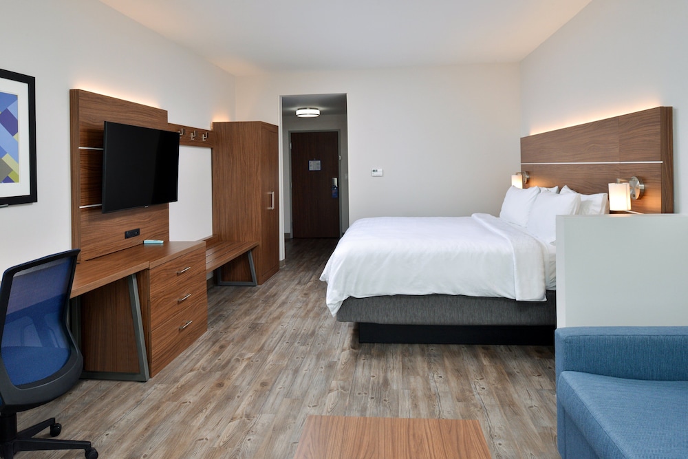 HOLIDAY INN EXPRESS ORLANDO SOUTH PARK 19/61