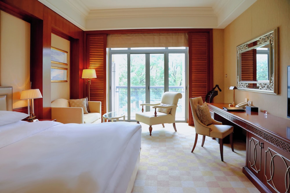 Dong Jiao State Guest 21/70