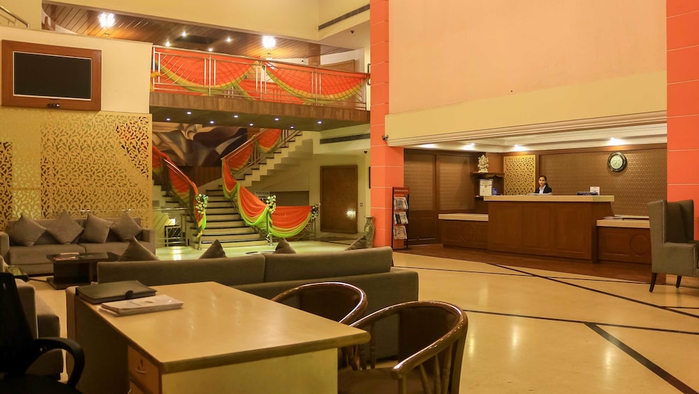 Dee Marks Hotel Resorts 53/66