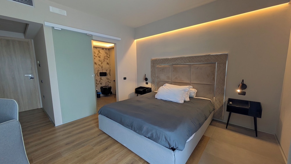 HOTEL SANTA CATERINA 26/56