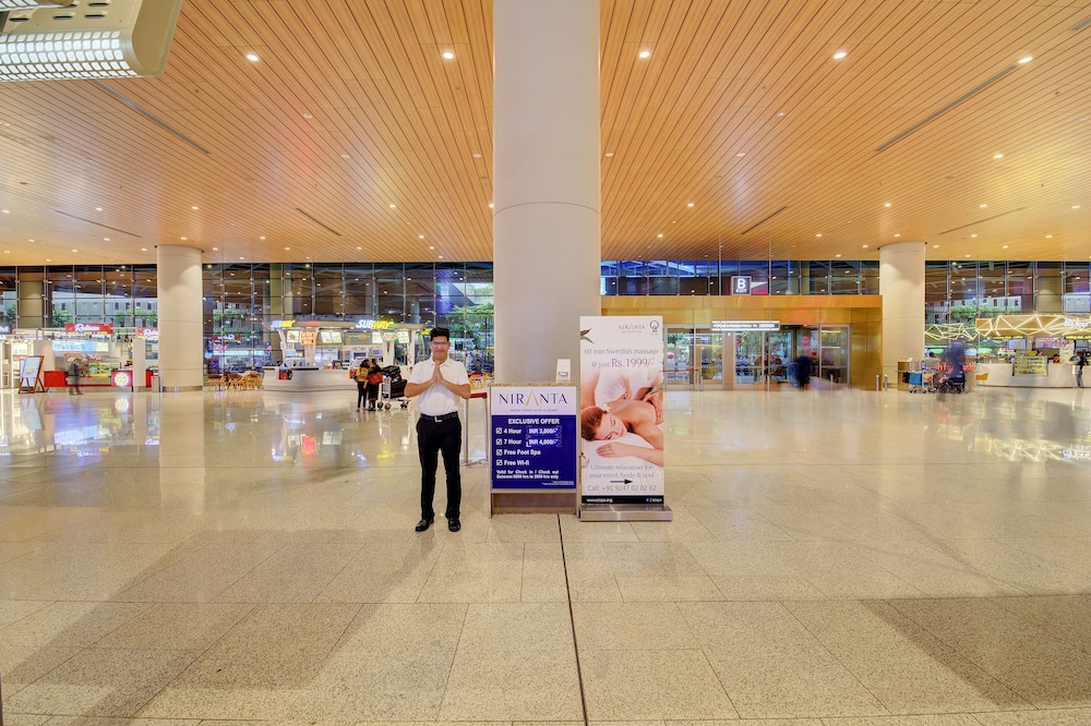 Niranta Airport Transit Hotel & Lounge Terminal 2 Arrivals 72/78